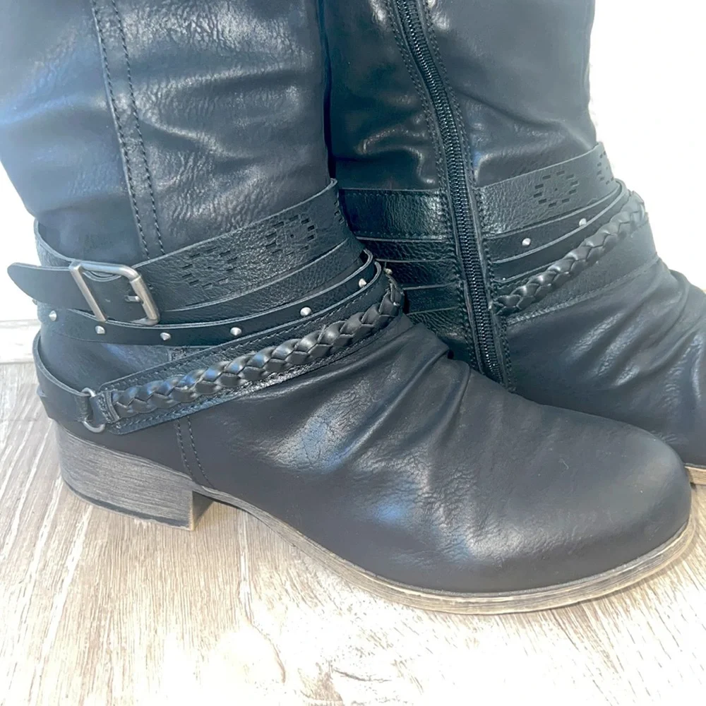 Faux leather black boots - Picture 2 of 6